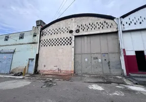 Foto 1 de Galpão/Depósito/Armazém para alugar, 350m² em Vila Sao Sebastiao, Duque de Caxias