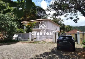 Foto 1 de Casa com 3 Quartos à venda, 256m² em Nogueira, Petrópolis