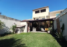 Foto 1 de Casa com 3 Quartos à venda, 200m² em Bangu, Rio de Janeiro