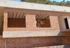 Foto 1 de Casa de Condomínio com 4 Quartos à venda, 278m² em Condominio Ville de Montagne, Nova Lima