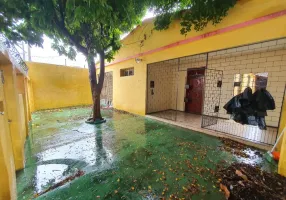 Foto 1 de Casa com 2 Quartos à venda, 200m² em Parquelândia, Fortaleza