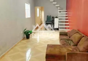 Foto 1 de Sobrado com 2 Quartos à venda, 80m² em Porto Novo, Caraguatatuba