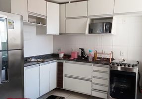 Foto 1 de Apartamento com 2 Quartos para alugar, 50m² em Nancilândia, Itaboraí
