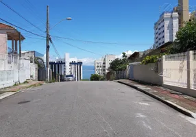 Foto 1 de Casa com 8 Quartos à venda, 190m² em Agronômica, Florianópolis