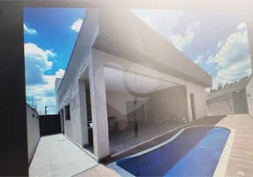 Foto 1 de Casa de Condomínio com 3 Quartos à venda, 220m² em Alphaville, Santana de Parnaíba