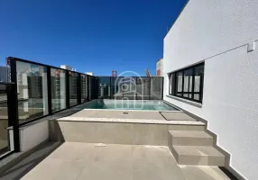 Foto 1 de Cobertura com 4 Quartos à venda, 211m² em Praia Brava, Itajaí