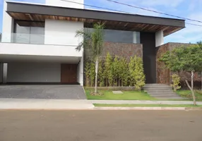 Foto 1 de Casa de Condomínio com 4 Quartos à venda, 600m² em Jardim Estoril V, Bauru