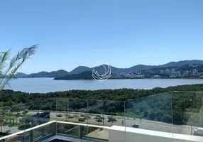 Foto 1 de Apartamento com 3 Quartos à venda, 115m² em Beira Mar, Florianópolis