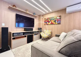 Foto 1 de Casa de Condomínio com 3 Quartos à venda, 130m² em Santa Cândida, Curitiba