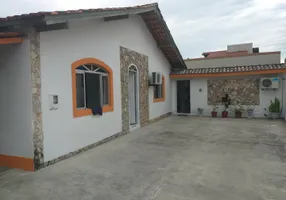 Foto 1 de Casa com 3 Quartos à venda, 250m² em Carianos, Florianópolis