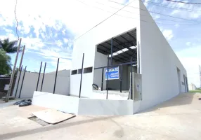 Foto 1 de Galpão/Depósito/Armazém para alugar, 229m² em Jardim Guairaca, Maringá