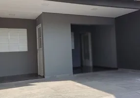 Foto 1 de Sobrado com 3 Quartos à venda, 151m² em Portal de Versalhes 2, Londrina