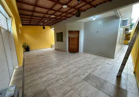 Foto 1 de Casa de Condomínio com 3 Quartos à venda, 280m² em Colônia Santo Antônio, Manaus
