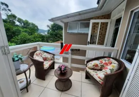 Foto 1 de Casa com 2 Quartos à venda, 81m² em Itacorubi, Florianópolis