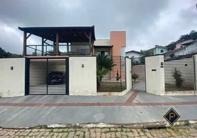 Foto 1 de Sobrado com 4 Quartos à venda, 411m² em Barra, Balneário Camboriú