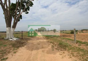 Foto 1 de Fazenda/Sítio com 4 Quartos à venda, 250m² em Vila Nova Itapetininga, Itapetininga