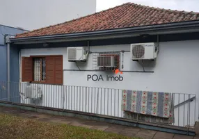Foto 1 de Casa com 3 Quartos para alugar, 288m² em Jardim São Pedro, Porto Alegre