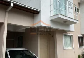 Foto 1 de Casa com 2 Quartos para alugar, 83m² em Cordeiros, Itajaí