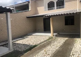 Foto 1 de Sobrado com 3 Quartos à venda, 150m² em Cajazeiras, Fortaleza