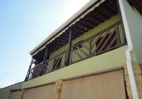 Foto 1 de Sobrado com 3 Quartos à venda, 238m² em Jardim Morumbi, Araraquara