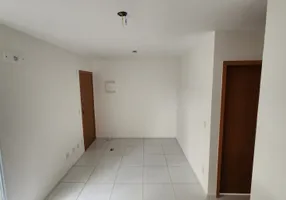 Foto 1 de Apartamento com 2 Quartos à venda, 55m² em Centro, Camaçari