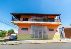 Foto 1 de Casa com 3 Quartos à venda, 300m² em Jardim do Bosque, Cachoeirinha