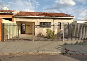 Foto 1 de Casa com 2 Quartos para alugar, 80m² em Vila Yamada, Araraquara