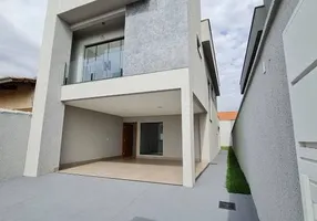Foto 1 de Casa com 3 Quartos à venda, 98m² em Sao Domingos, Navegantes