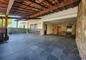 Foto 1 de Casa com 3 Quartos à venda, 221m² em Planalto, Belo Horizonte