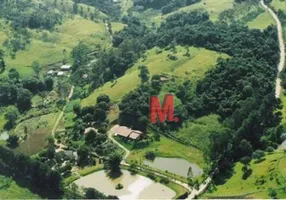 Foto 1 de Fazenda/Sítio com 4 Quartos à venda, 700m² em Jardim Josane, Sorocaba