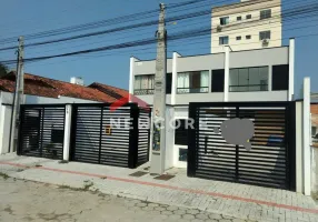 Foto 1 de Casa de Condomínio com 2 Quartos à venda, 73m² em Perequê, Porto Belo