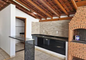 Foto 1 de Casa de Condomínio com 2 Quartos para alugar, 54m² em Jardim Esmeralda, Rio Claro