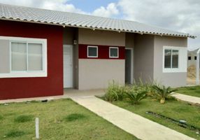 Foto 1 de Casa de Condomínio com 2 Quartos à venda, 44m² em Senador Carlos Jereissati, Pacatuba