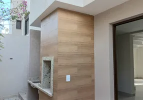 Foto 1 de Sobrado com 3 Quartos à venda, 177m² em Mercês, Curitiba