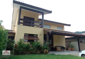 Foto 1 de Casa com 4 Quartos à venda, 260m² em Lagoinha, Ubatuba