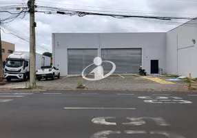 Foto 1 de Galpão/Depósito/Armazém para alugar, 370m² em Custódio Pereira, Uberlândia