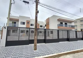 Foto 1 de Casa de Condomínio com 2 Quartos à venda, 87m² em Vila Anhanguera, Mongaguá