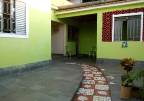 Foto 1 de Casa com 2 Quartos à venda, 360m² em São Lucas, Volta Redonda