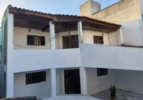 Foto 1 de Casa com 4 Quartos à venda, 258m² em Boa Vista, Caruaru