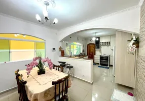 Foto 1 de Casa com 3 Quartos à venda, 175m² em Jardim Araguaia, Mauá