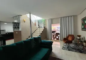 Foto 1 de Sobrado com 4 Quartos à venda, 220m² em Conjunto Cachoeira Dourada, Goiânia