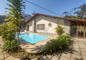 Foto 1 de Casa com 4 Quartos à venda, 124m² em Ermitage, Teresópolis