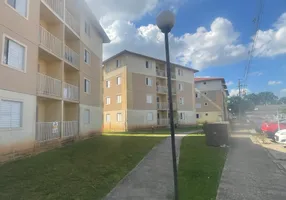 Foto 1 de Apartamento com 3 Quartos à venda, 57m² em Uvaranas, Ponta Grossa