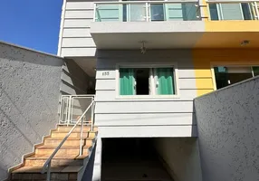 Foto 1 de Sobrado com 3 Quartos à venda, 300m² em Vila São Vicente, São Paulo