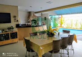 Foto 1 de Casa de Condomínio com 3 Quartos para alugar, 360m² em Condomínio Paradiso Ecológico, Uberlândia