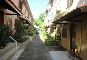 Foto 1 de Casa de Condomínio com 3 Quartos à venda, 85m² em Camaquã, Porto Alegre