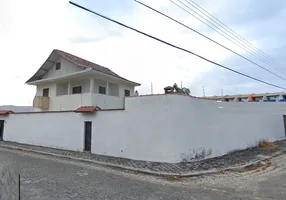 Foto 1 de Sobrado com 3 Quartos à venda, 130m² em Vila Atlântica, Mongaguá