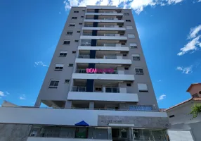 Foto 1 de Apartamento com 2 Quartos para alugar, 76m² em Barreiros, São José