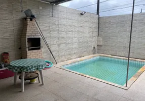 Foto 1 de Casa com 2 Quartos à venda, 85m² em Savoy , Itanhaém