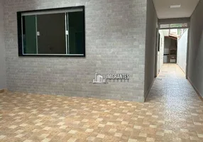 Foto 1 de Casa com 2 Quartos à venda, 87m² em Vila Tupi, Praia Grande